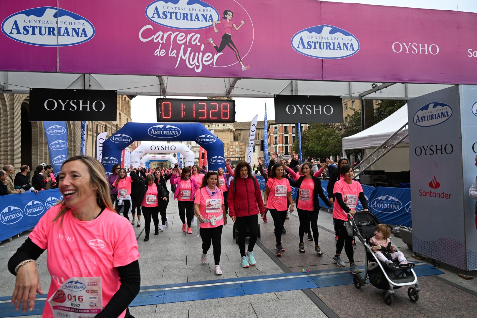 Todas las fotos de la Carrera de la Mujer de Zaragoza 2023. 7350