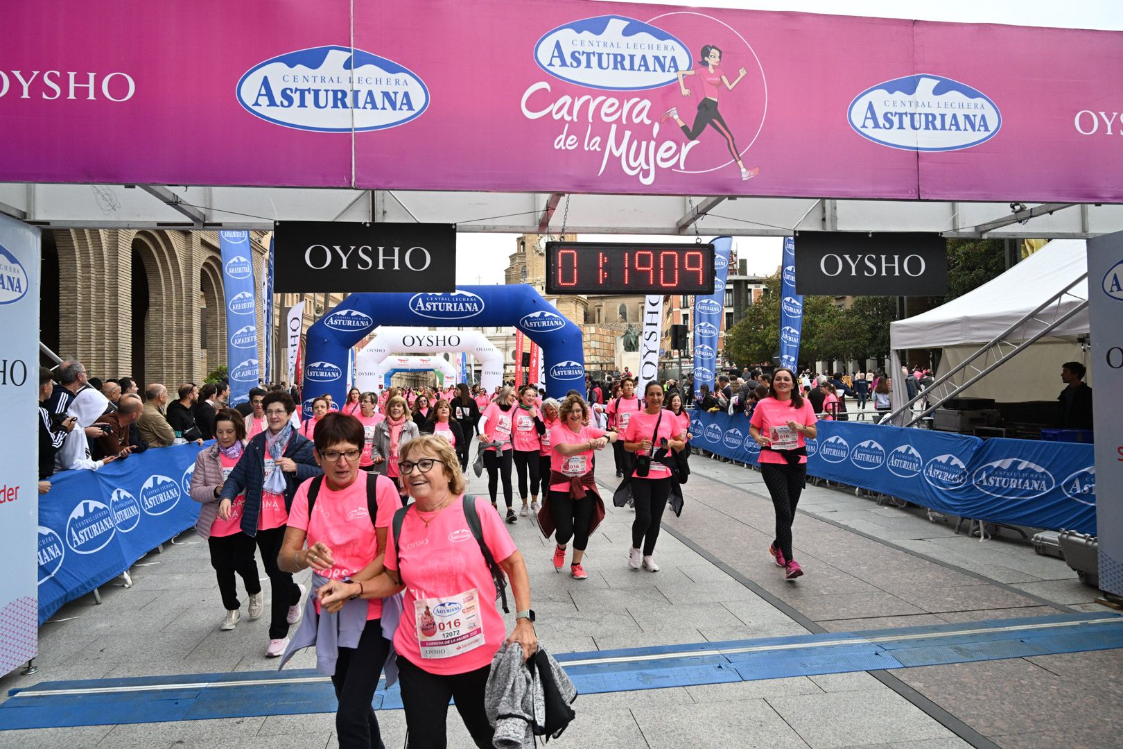 Todas las fotos de la Carrera de la Mujer de Zaragoza 2023. 7839