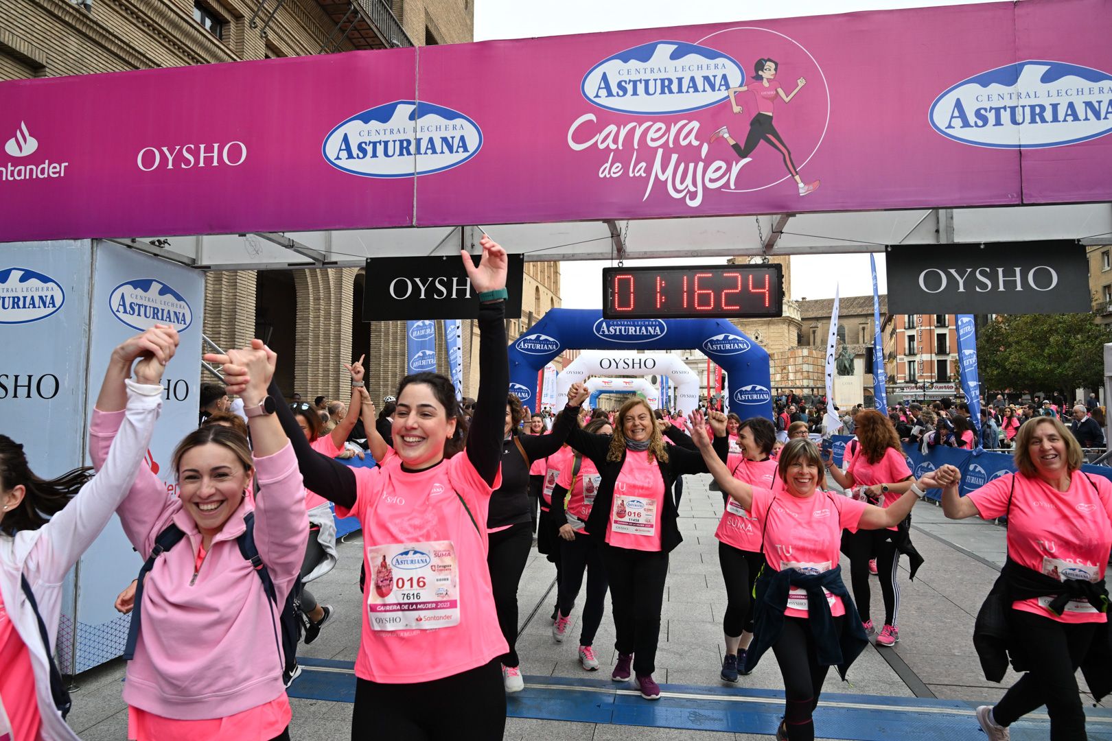 Todas las fotos de la Carrera de la Mujer de Zaragoza 2023. 7595