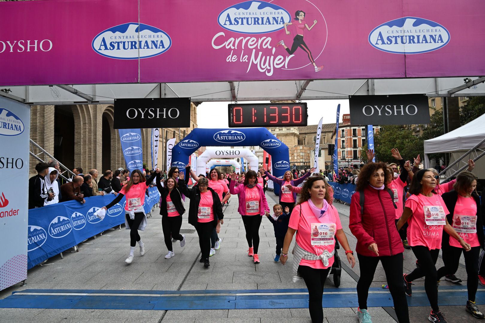 Todas las fotos de la Carrera de la Mujer de Zaragoza 2023. 7353