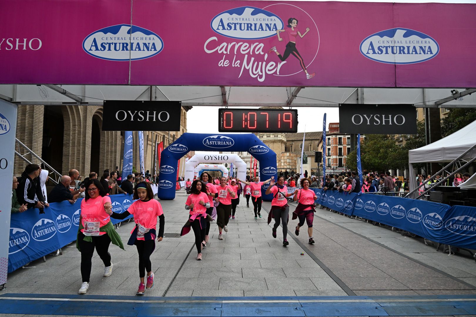Todas las fotos de la Carrera de la Mujer de Zaragoza 2023. 6866