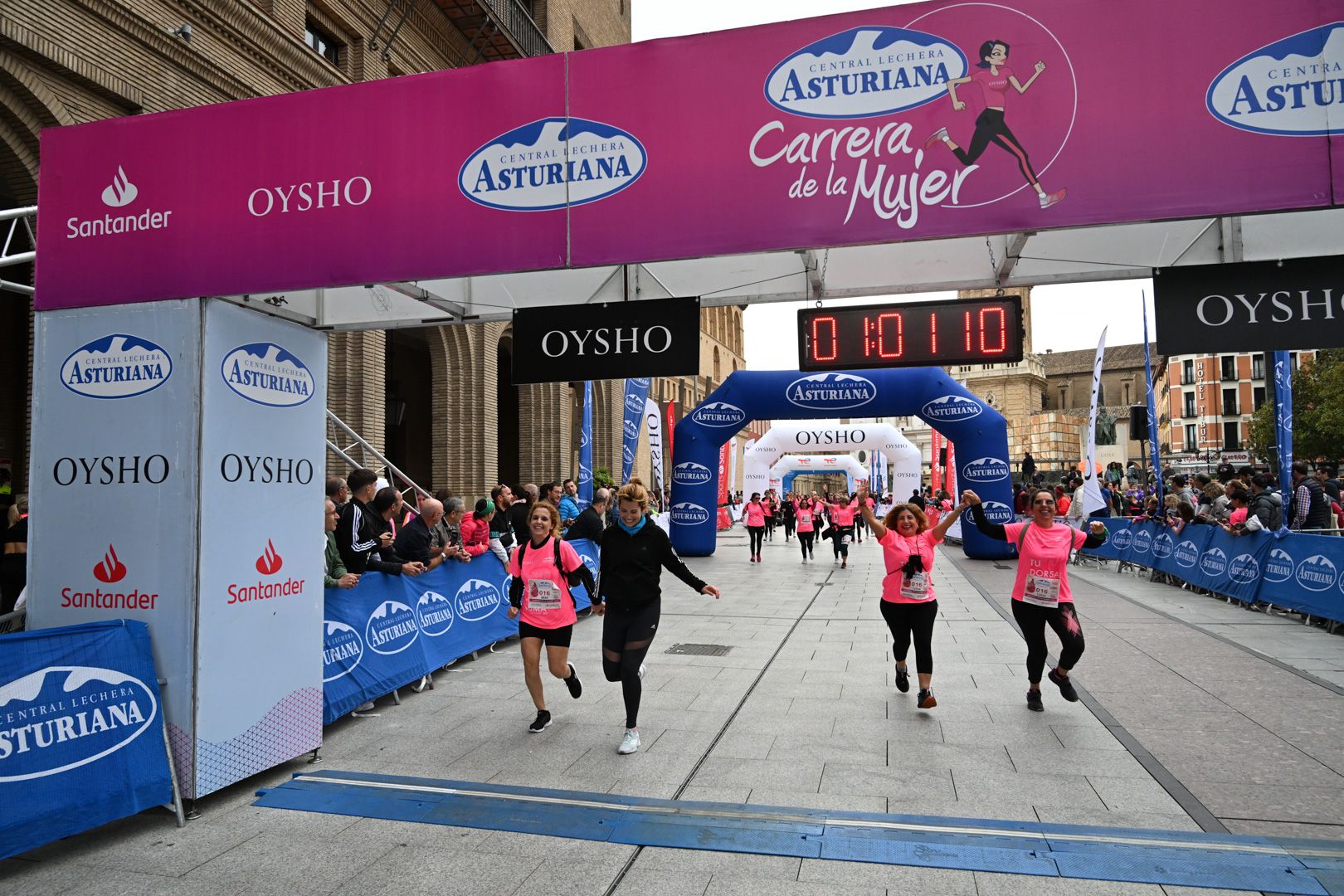Todas las fotos de la Carrera de la Mujer de Zaragoza 2023. 6395