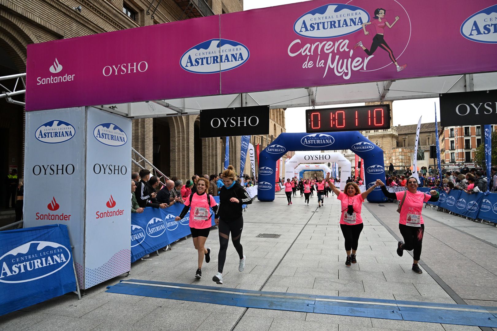 Todas las fotos de la Carrera de la Mujer de Zaragoza 2023. 6396