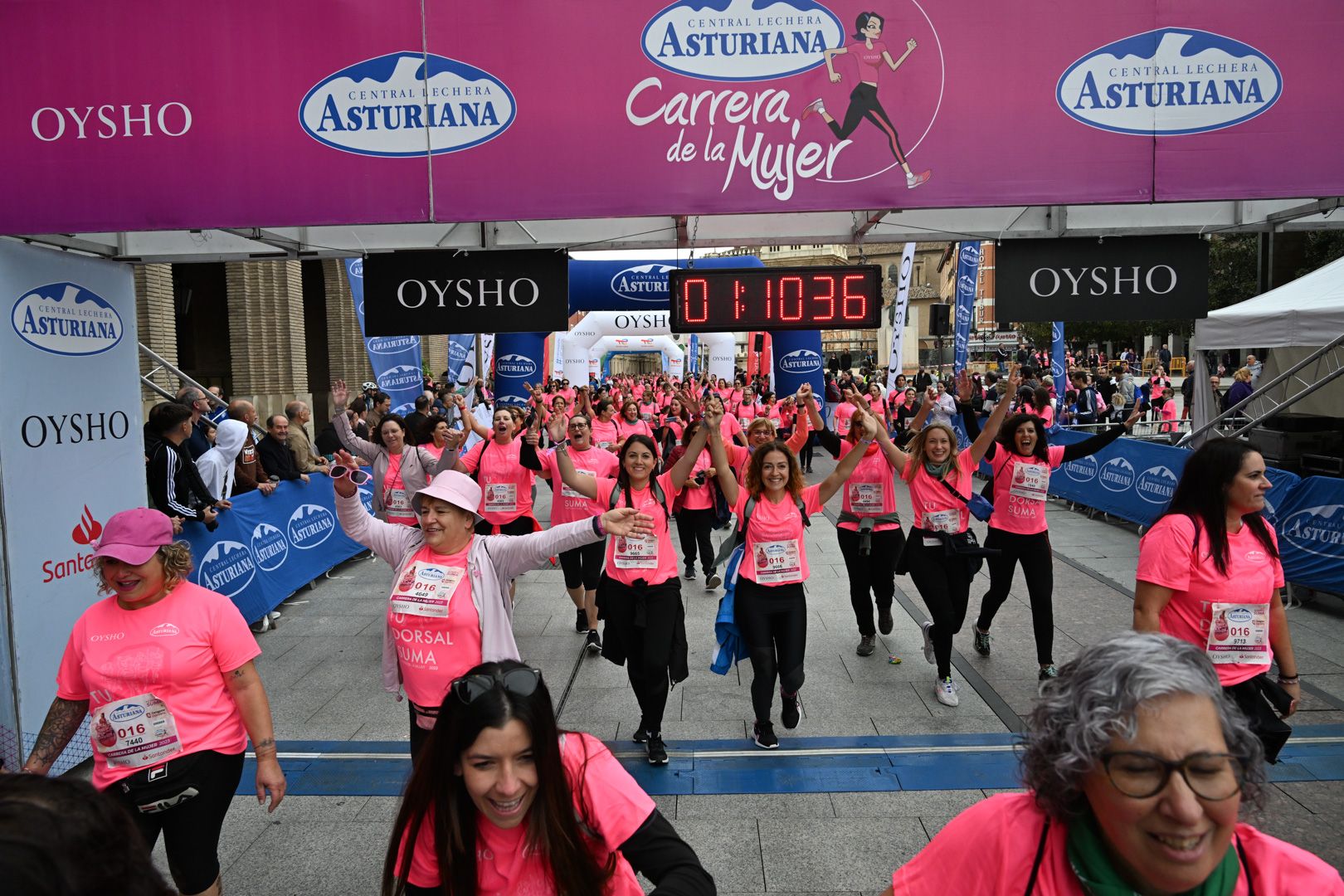 Todas las fotos de la Carrera de la Mujer de Zaragoza 2023. 7112