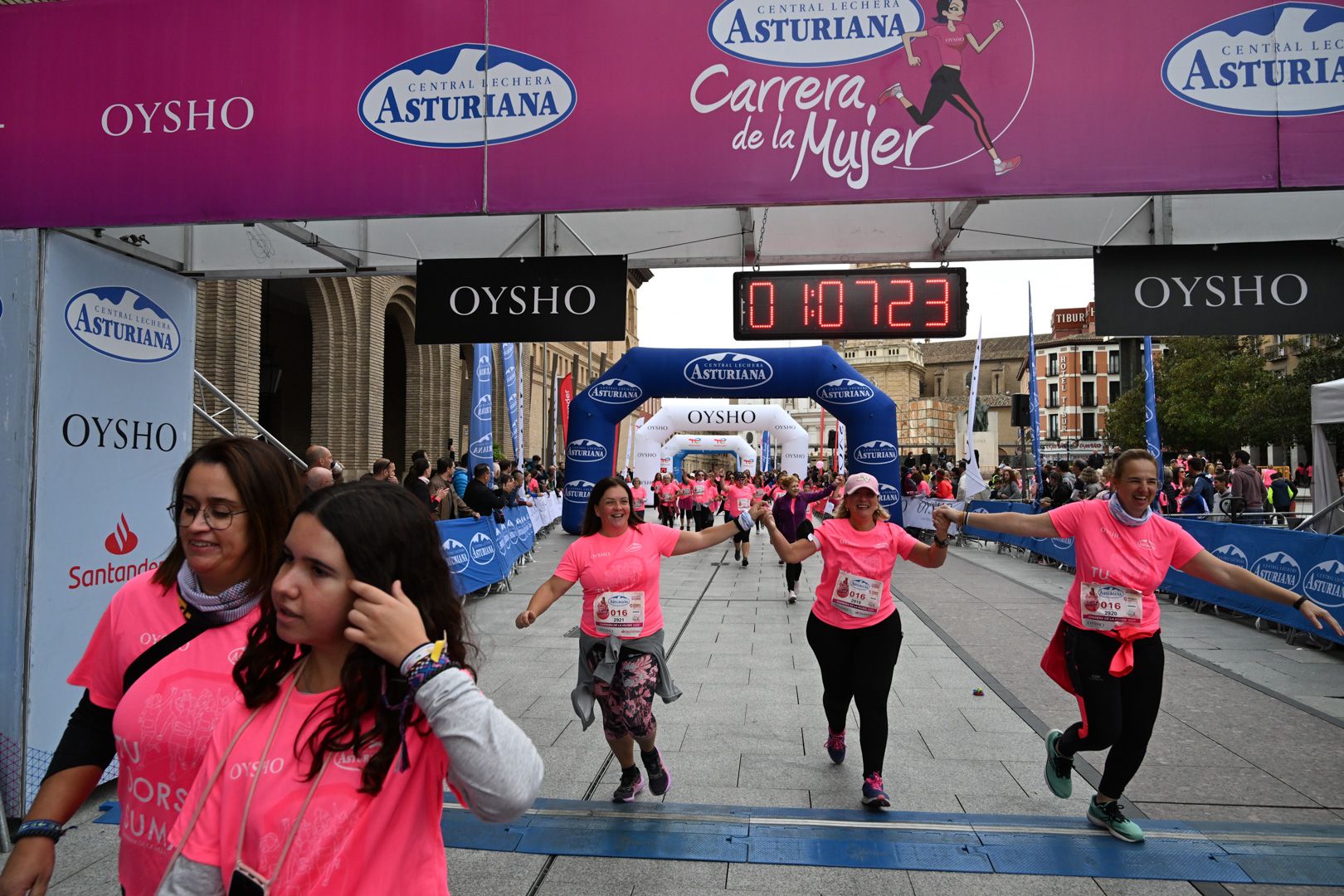 Todas las fotos de la Carrera de la Mujer de Zaragoza 2023. 6871