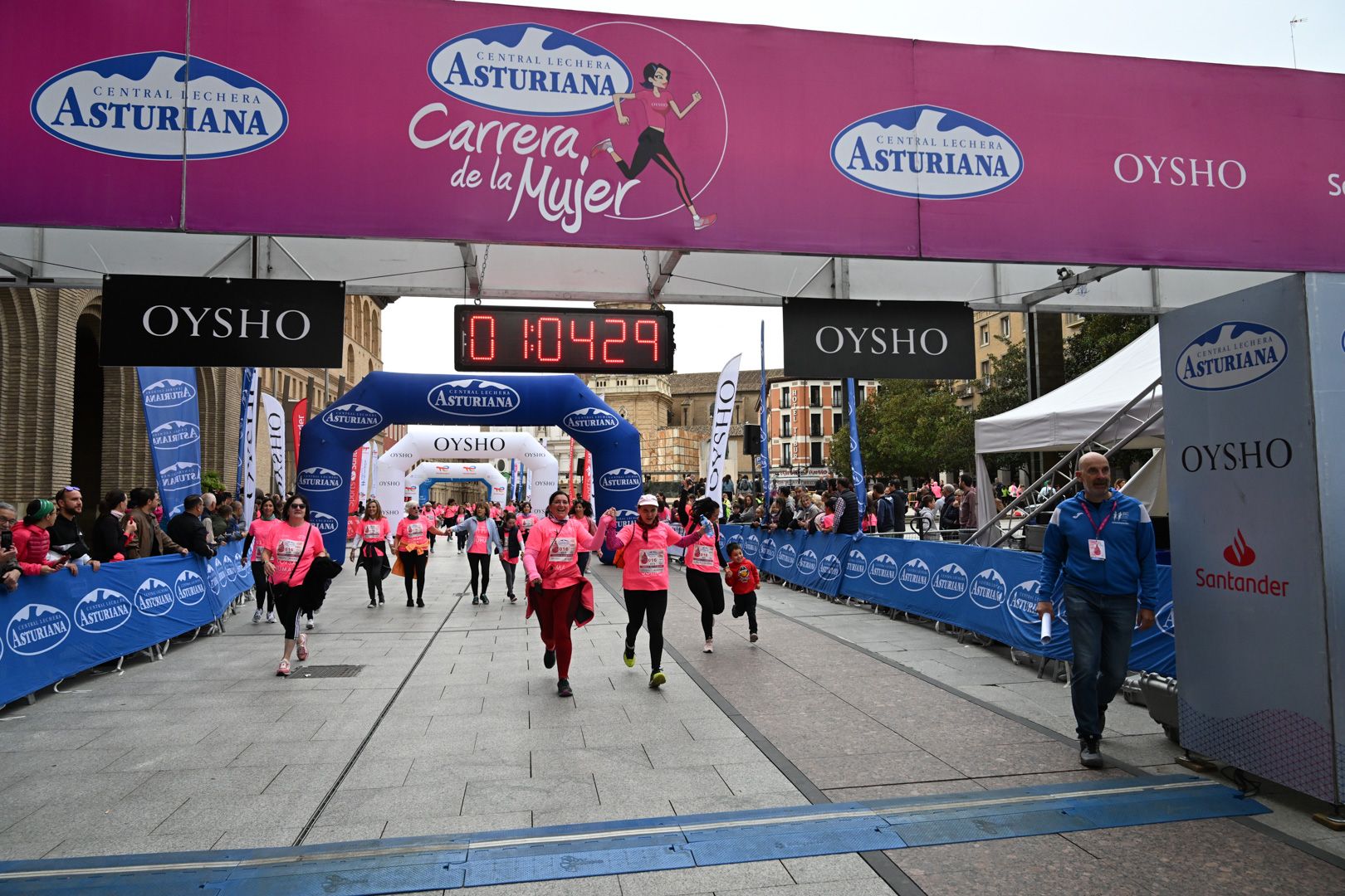 Todas las fotos de la Carrera de la Mujer de Zaragoza 2023. 6627