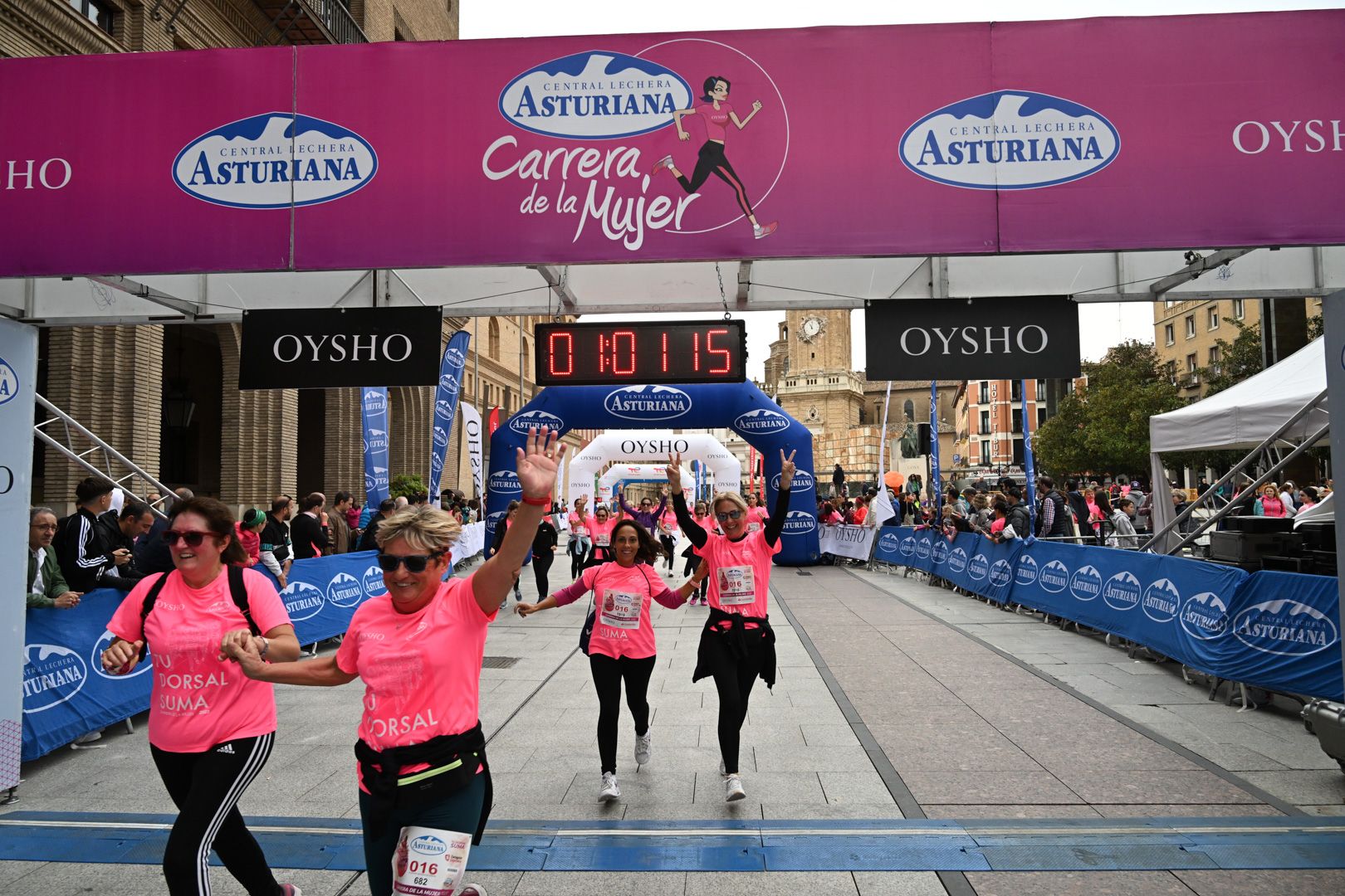 Todas las fotos de la Carrera de la Mujer de Zaragoza 2023. 6400