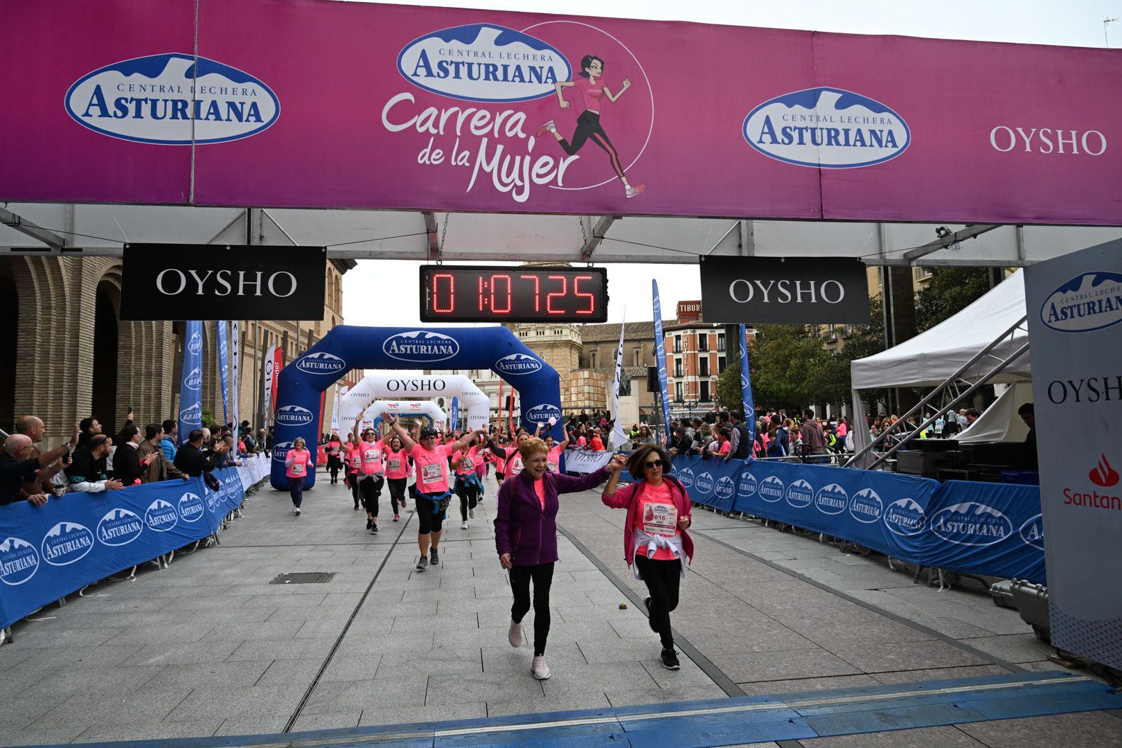 Todas las fotos de la Carrera de la Mujer de Zaragoza 2023. 6872