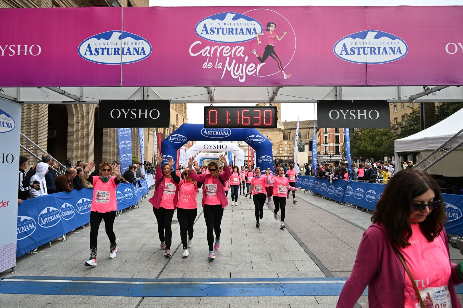 Todas las fotos de la Carrera de la Mujer de Zaragoza 2023. 7603
