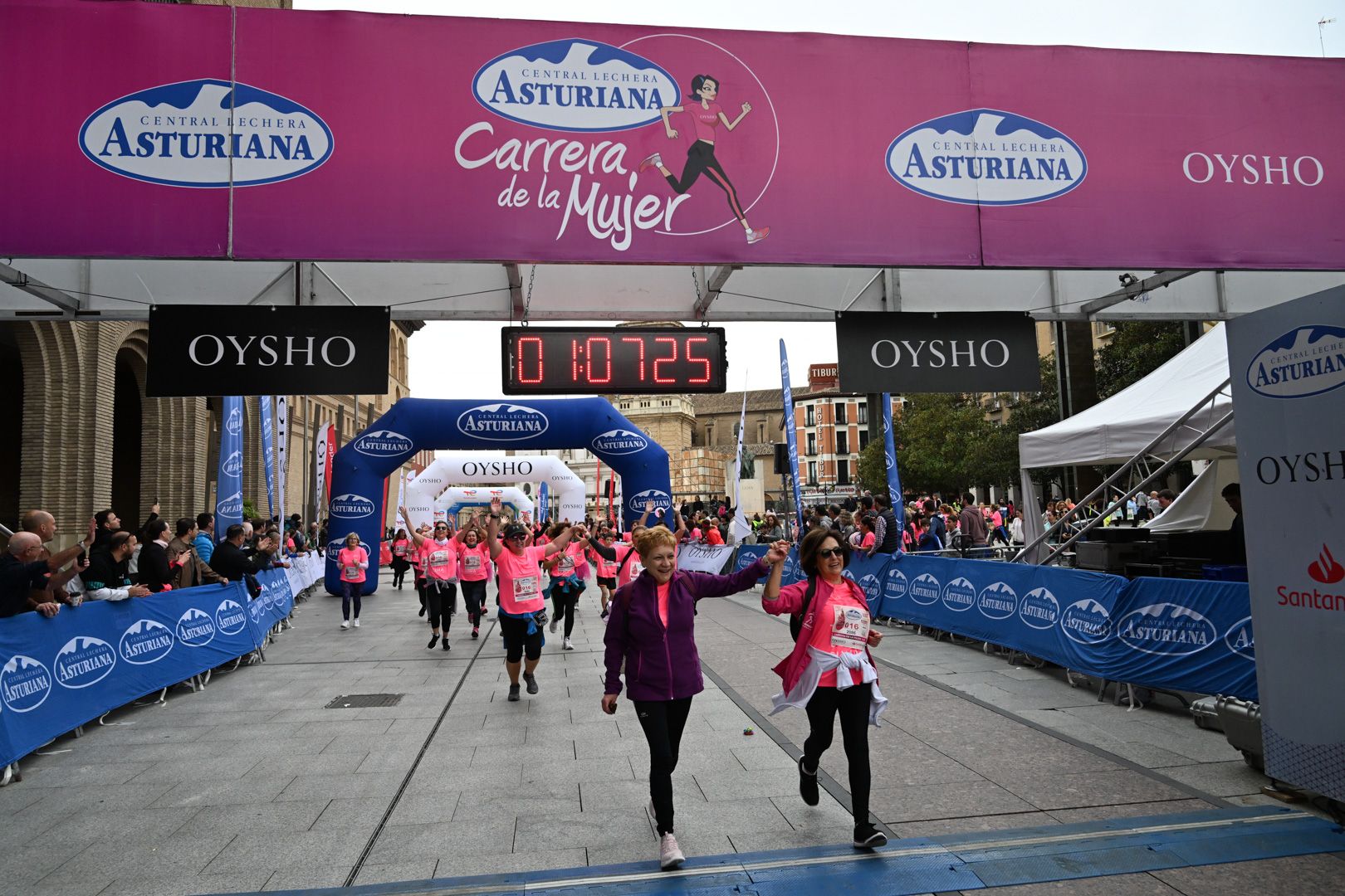 Todas las fotos de la Carrera de la Mujer de Zaragoza 2023. 6873