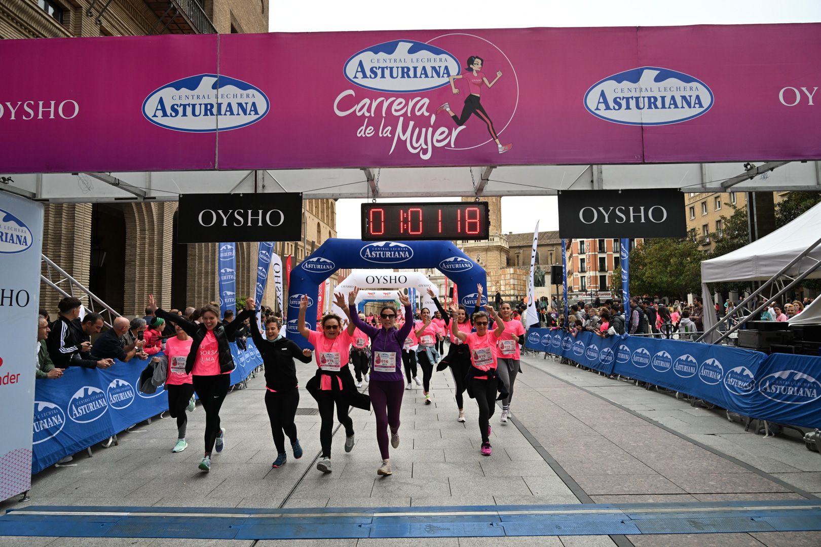 Todas las fotos de la Carrera de la Mujer de Zaragoza 2023. 6404