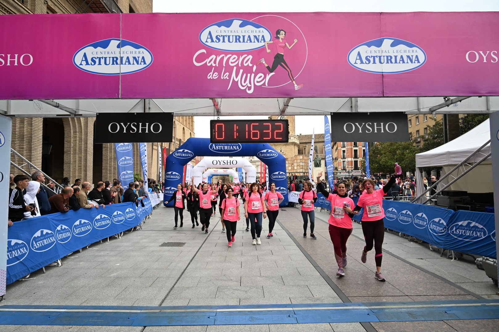 Todas las fotos de la Carrera de la Mujer de Zaragoza 2023. 7606
