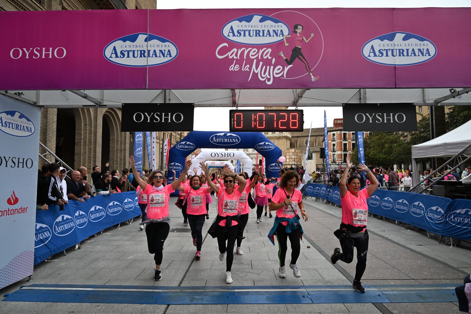 Todas las fotos de la Carrera de la Mujer de Zaragoza 2023. 6876