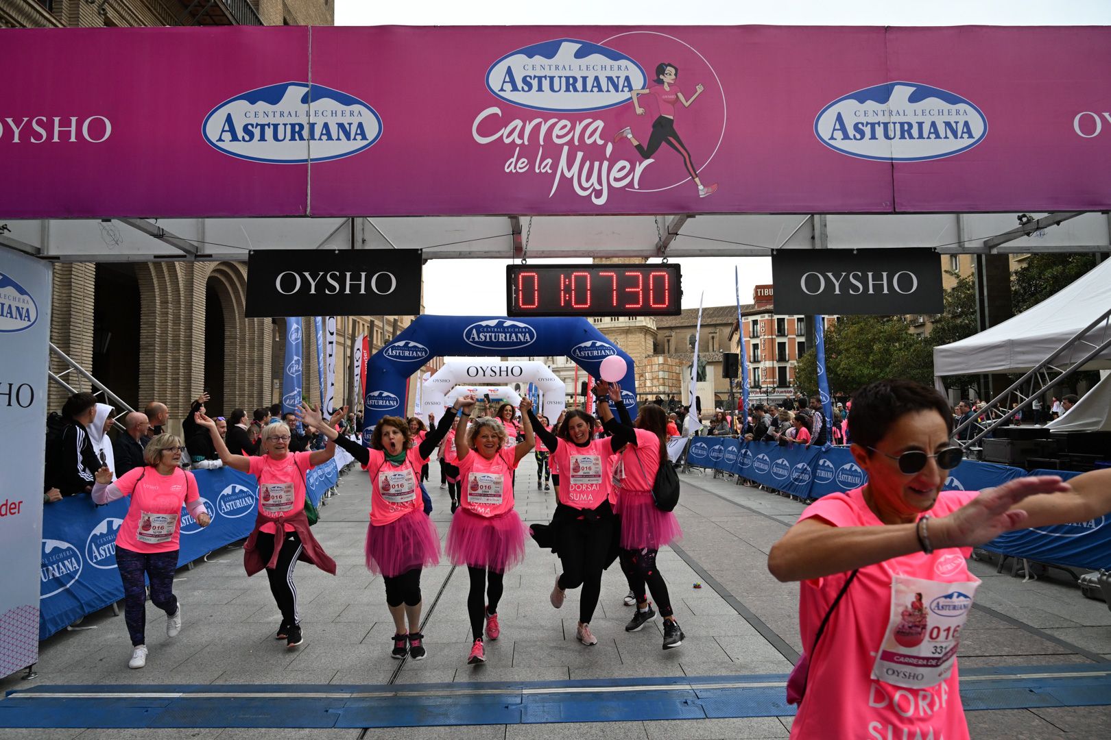 Todas las fotos de la Carrera de la Mujer de Zaragoza 2023. 6881