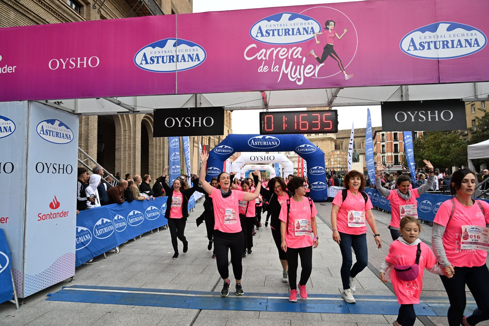 Todas las fotos de la Carrera de la Mujer de Zaragoza 2023. 7613