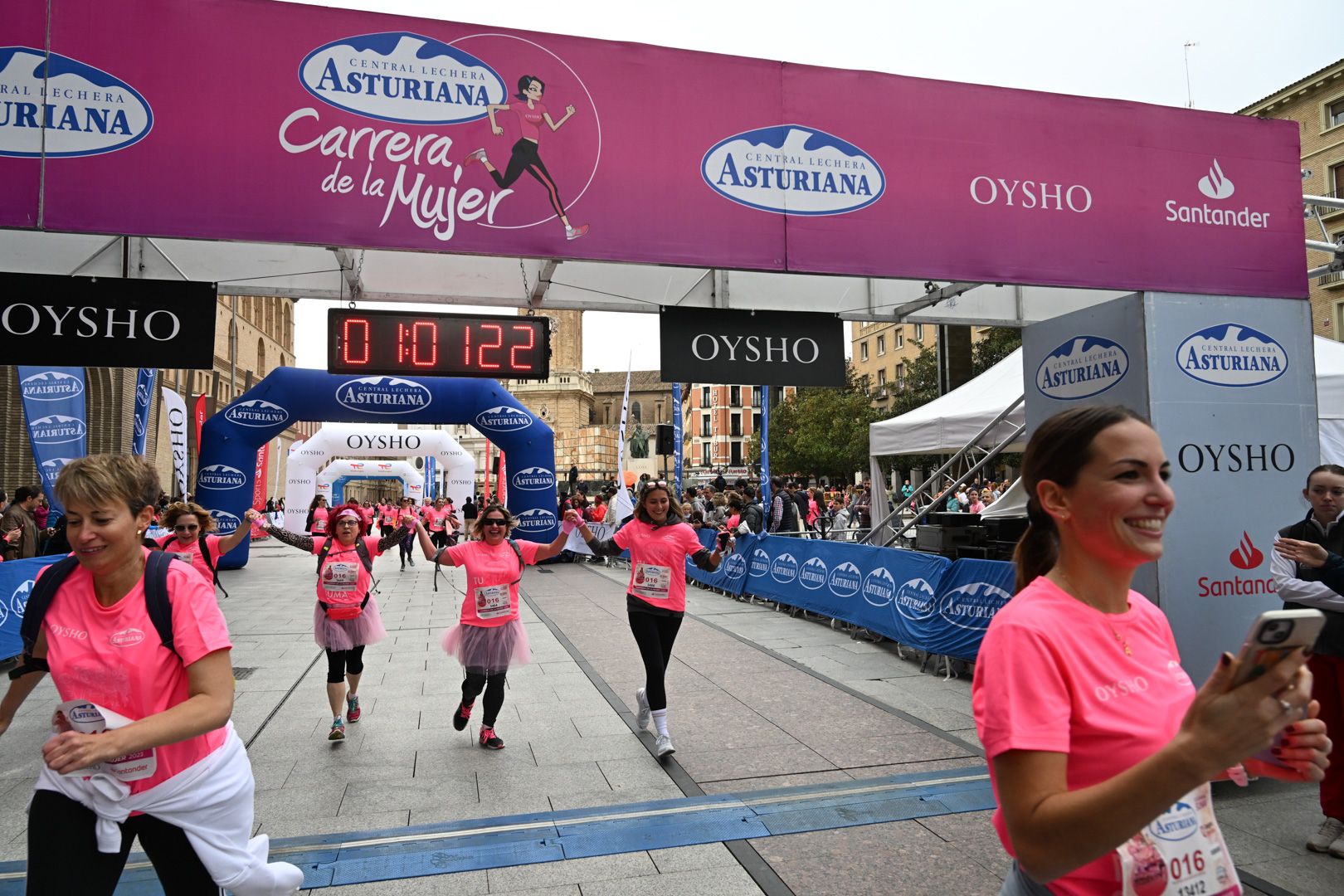 Todas las fotos de la Carrera de la Mujer de Zaragoza 2023. 6412