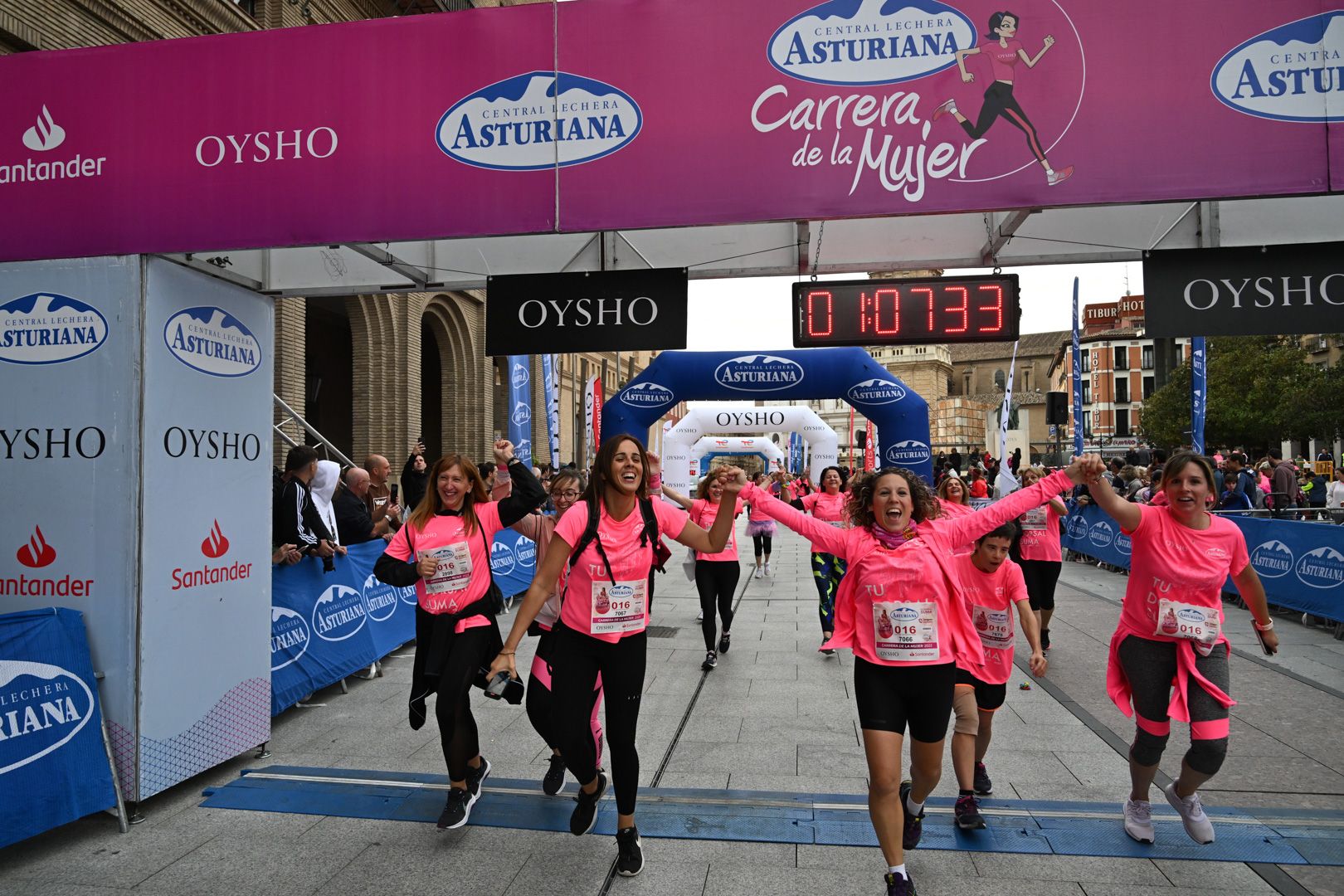 Todas las fotos de la Carrera de la Mujer de Zaragoza 2023. 6885