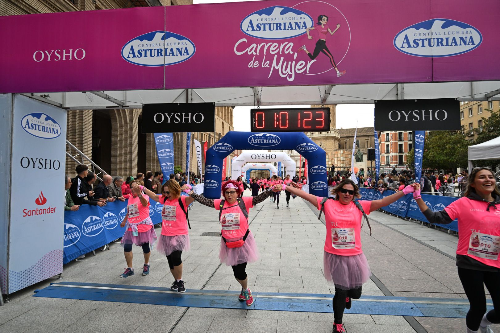 Todas las fotos de la Carrera de la Mujer de Zaragoza 2023. 6414