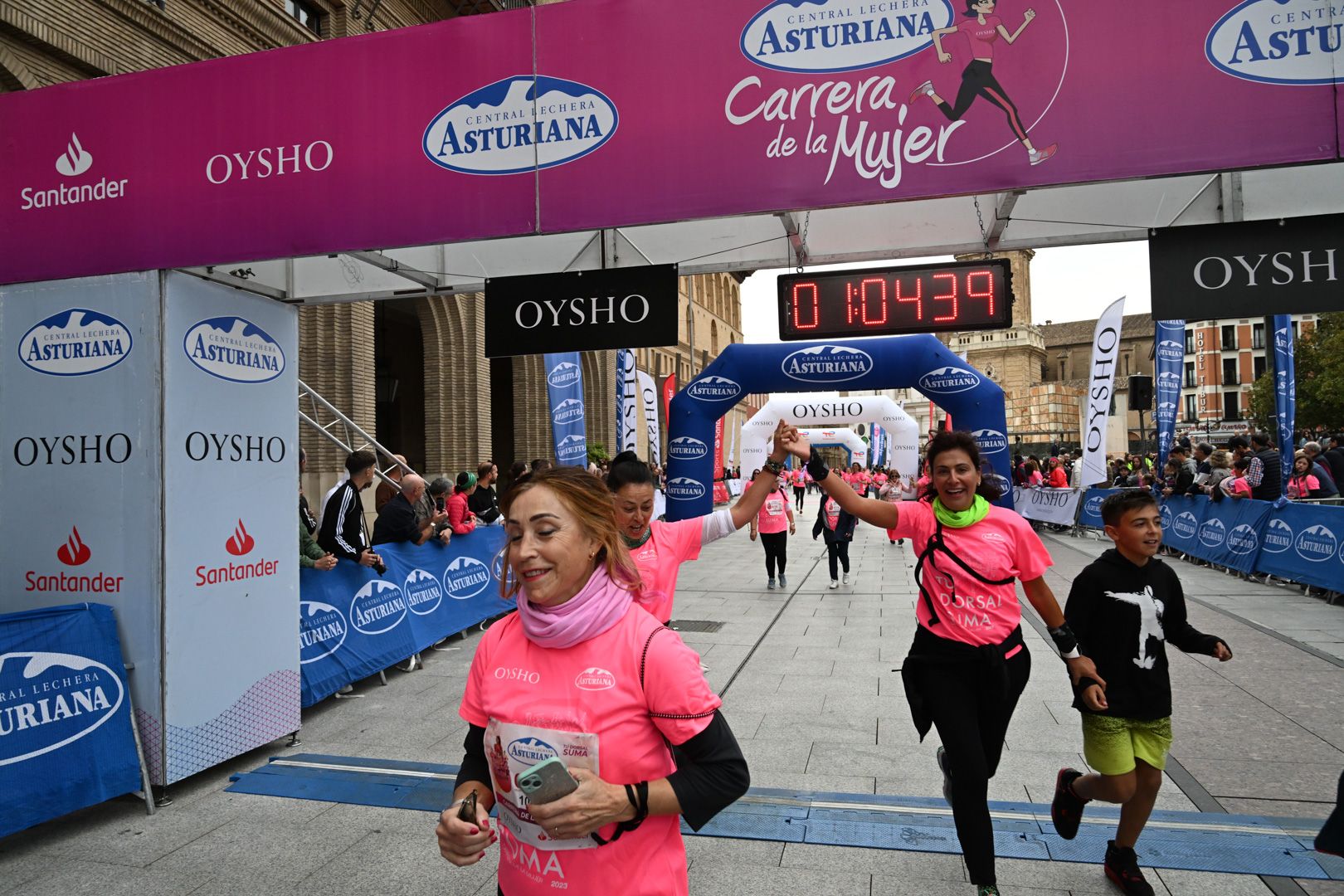 Todas las fotos de la Carrera de la Mujer de Zaragoza 2023. 6642