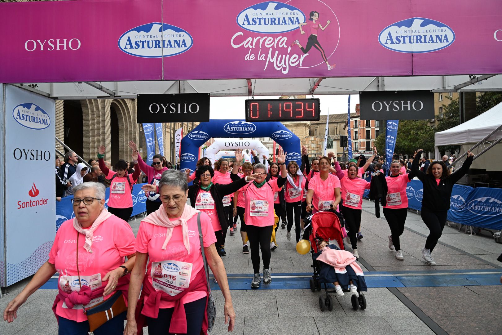 Todas las fotos de la Carrera de la Mujer de Zaragoza 2023. 7862