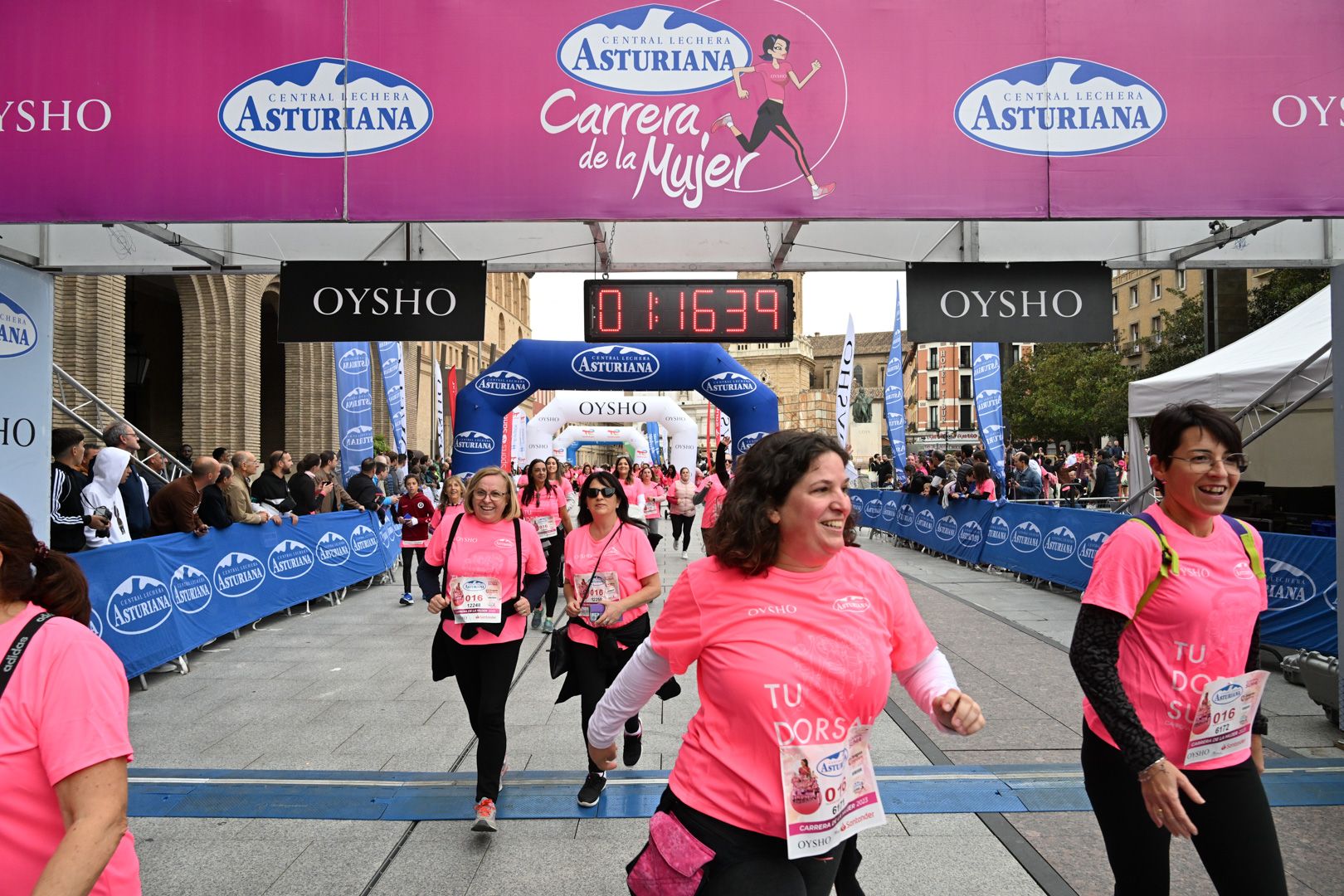 Todas las fotos de la Carrera de la Mujer de Zaragoza 2023. 7618