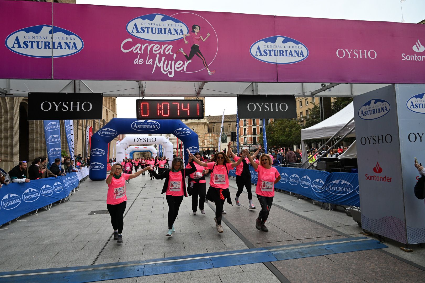 Todas las fotos de la Carrera de la Mujer de Zaragoza 2023. 6891