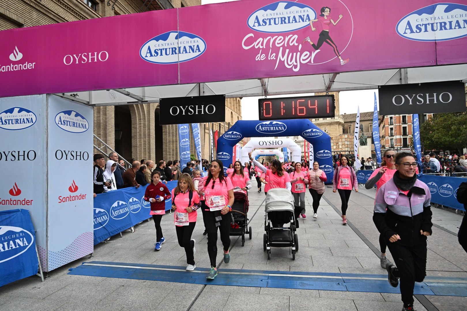 Todas las fotos de la Carrera de la Mujer de Zaragoza 2023. 7622