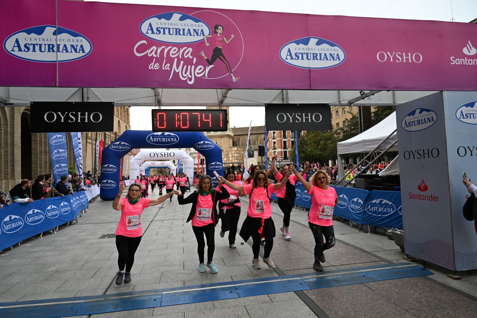 Todas las fotos de la Carrera de la Mujer de Zaragoza 2023. 6892