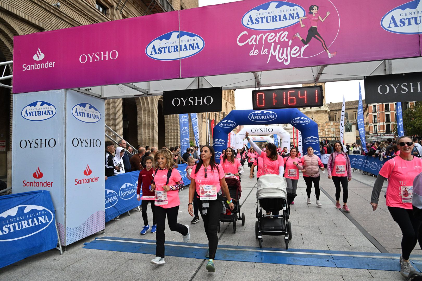 Todas las fotos de la Carrera de la Mujer de Zaragoza 2023. 7623