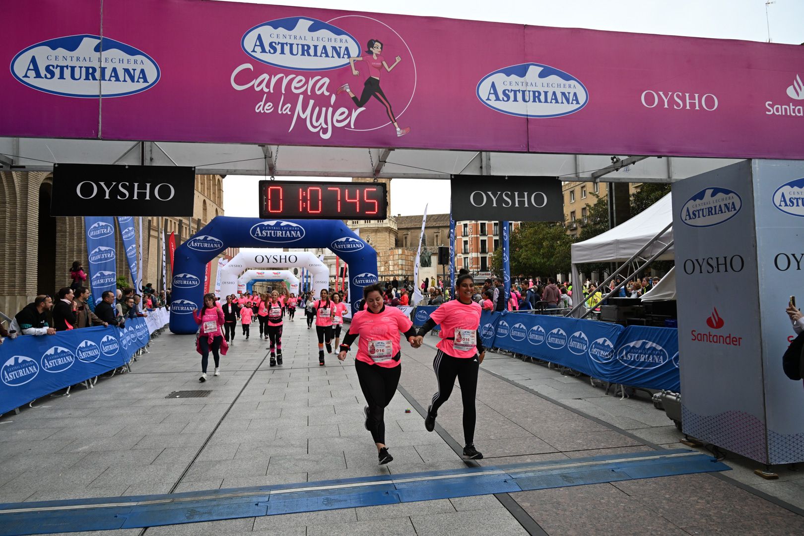 Todas las fotos de la Carrera de la Mujer de Zaragoza 2023. 6893