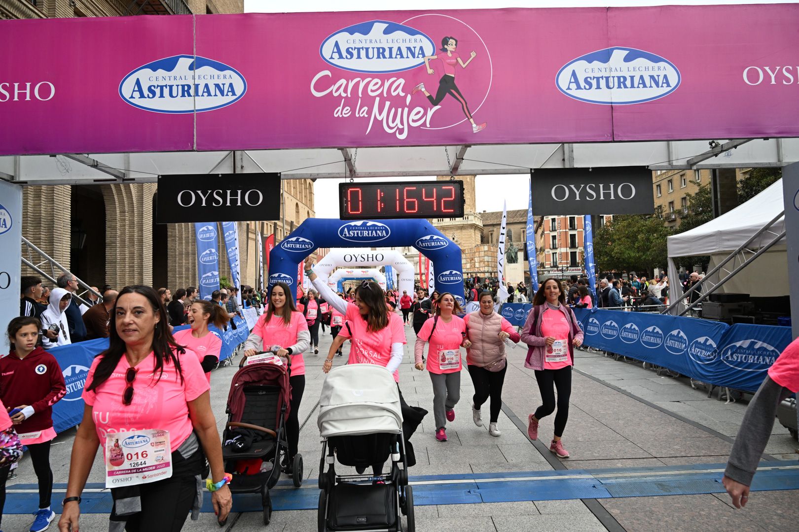 Todas las fotos de la Carrera de la Mujer de Zaragoza 2023. 7625