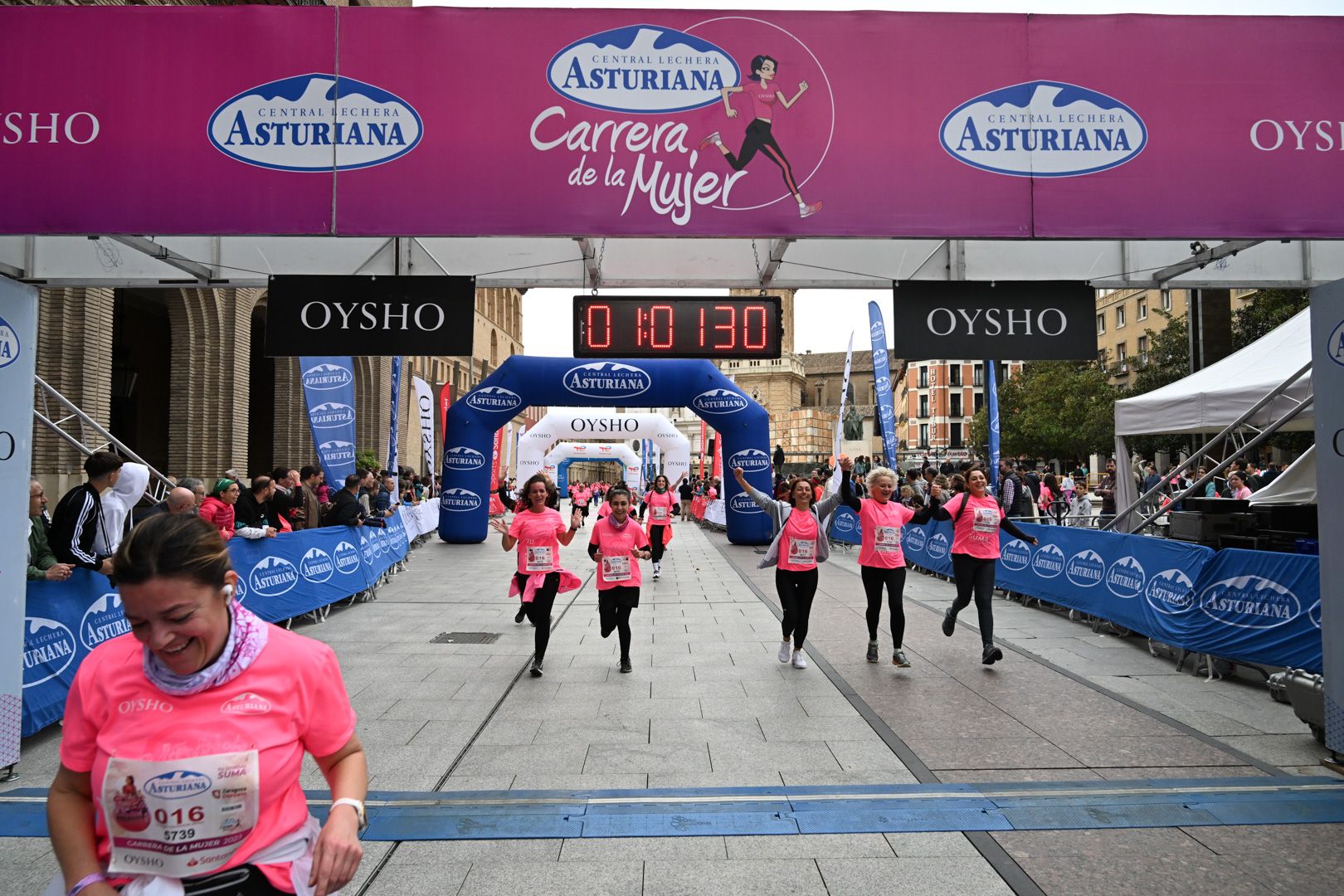 Todas las fotos de la Carrera de la Mujer de Zaragoza 2023. 6423