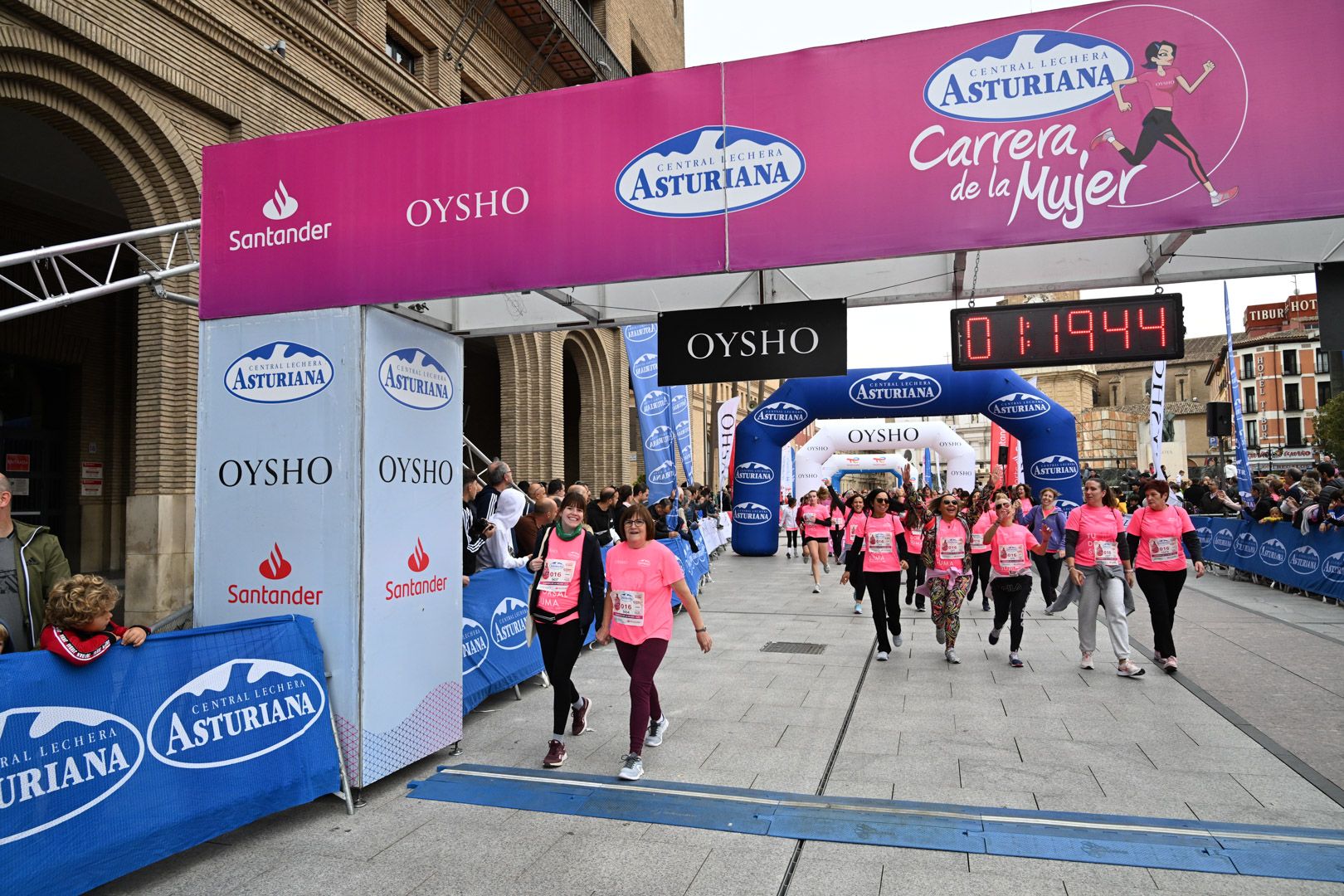 Todas las fotos de la Carrera de la Mujer de Zaragoza 2023. 7872