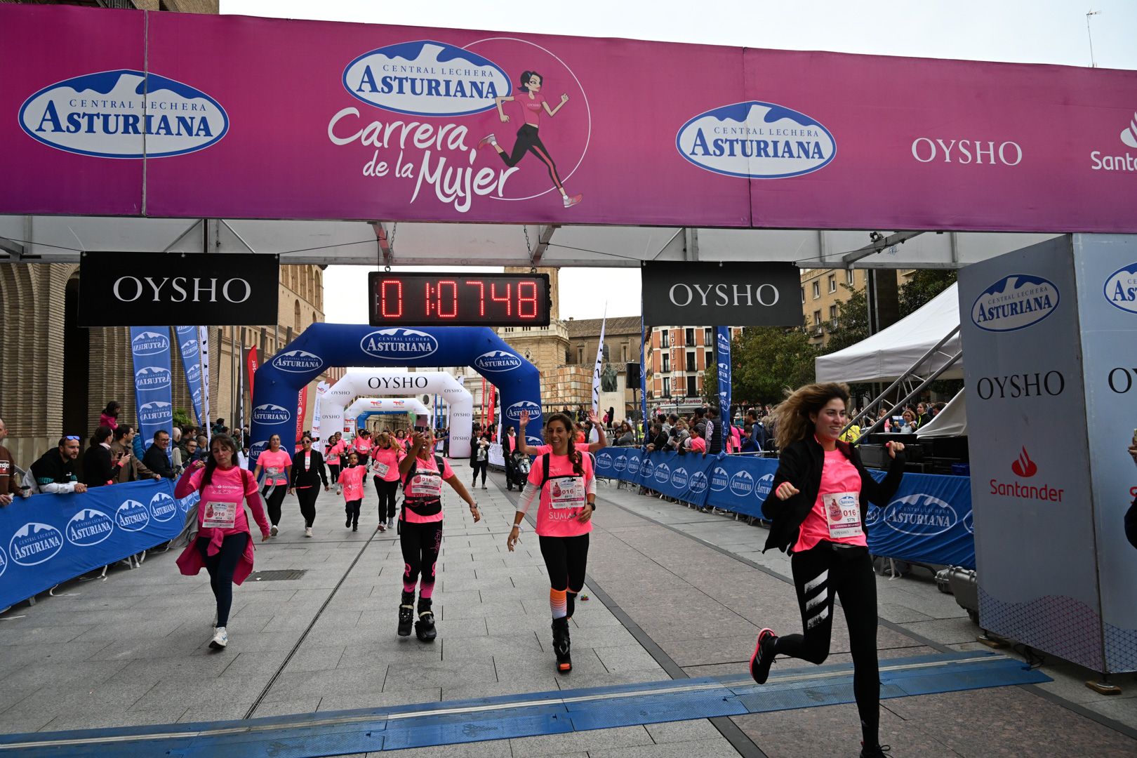 Todas las fotos de la Carrera de la Mujer de Zaragoza 2023. 6898