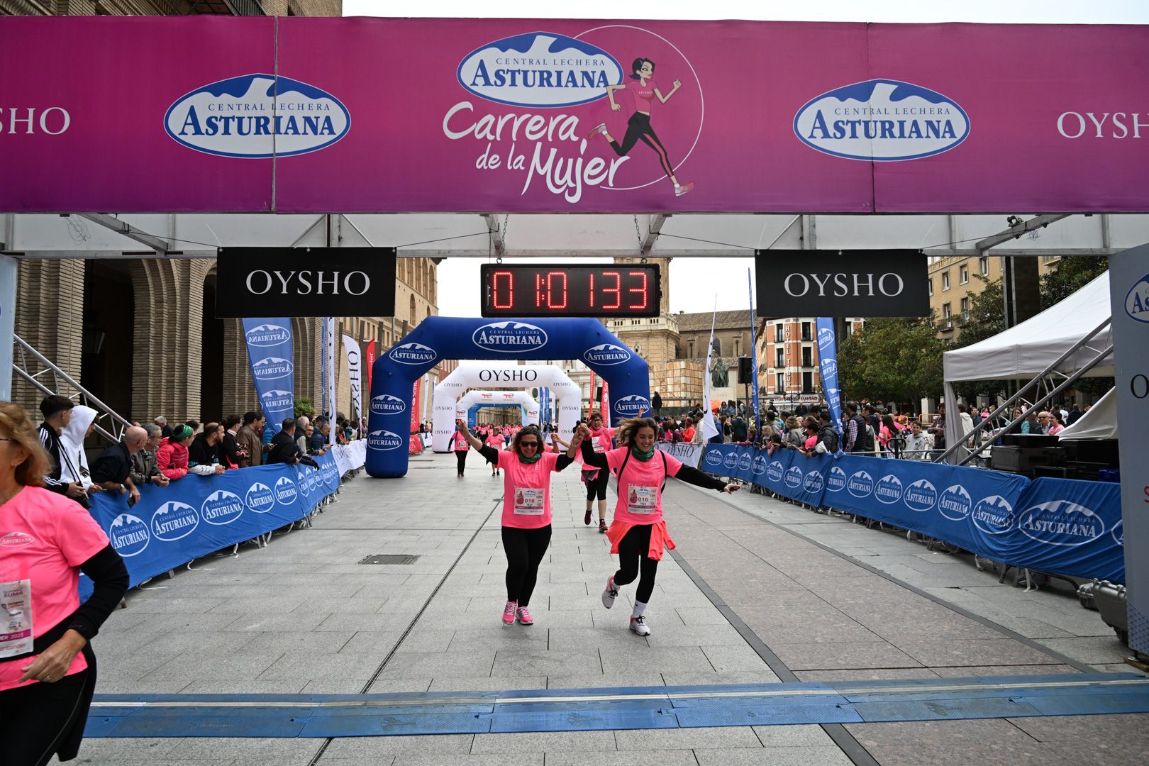 Todas las fotos de la Carrera de la Mujer de Zaragoza 2023. 6427