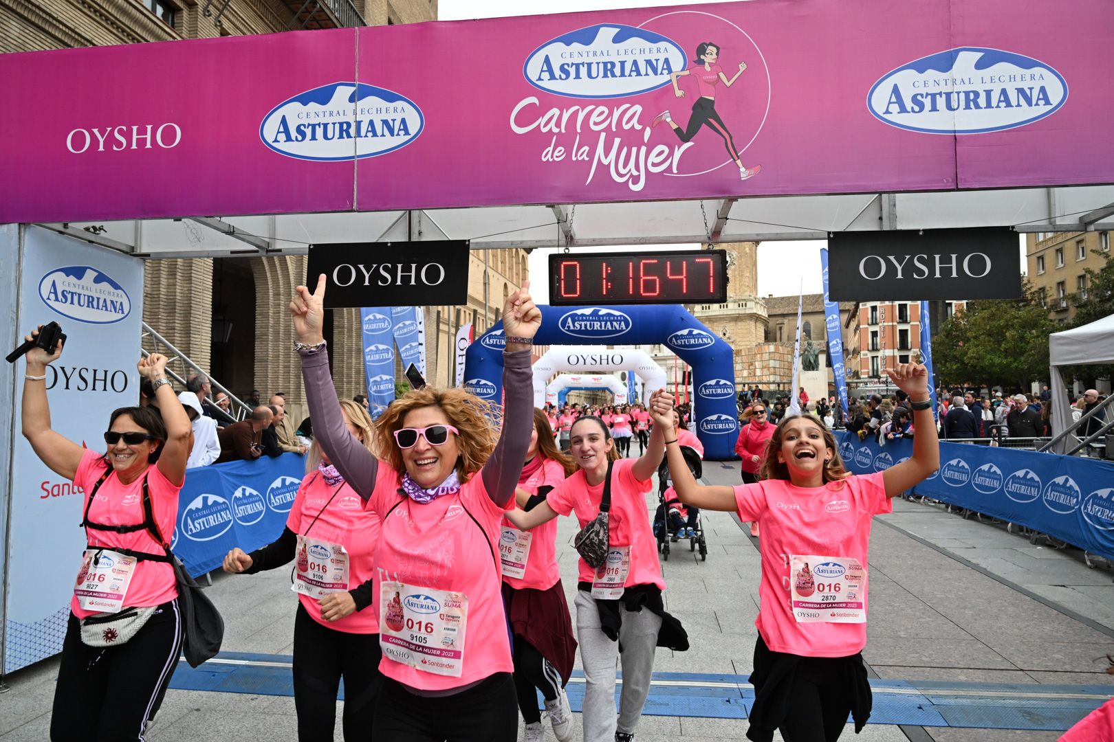 Todas las fotos de la Carrera de la Mujer de Zaragoza 2023. 7636