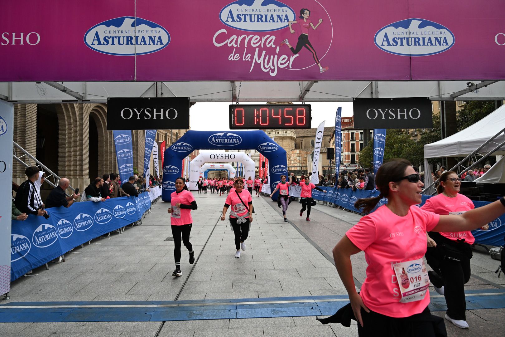Todas las fotos de la Carrera de la Mujer de Zaragoza 2023. 6662