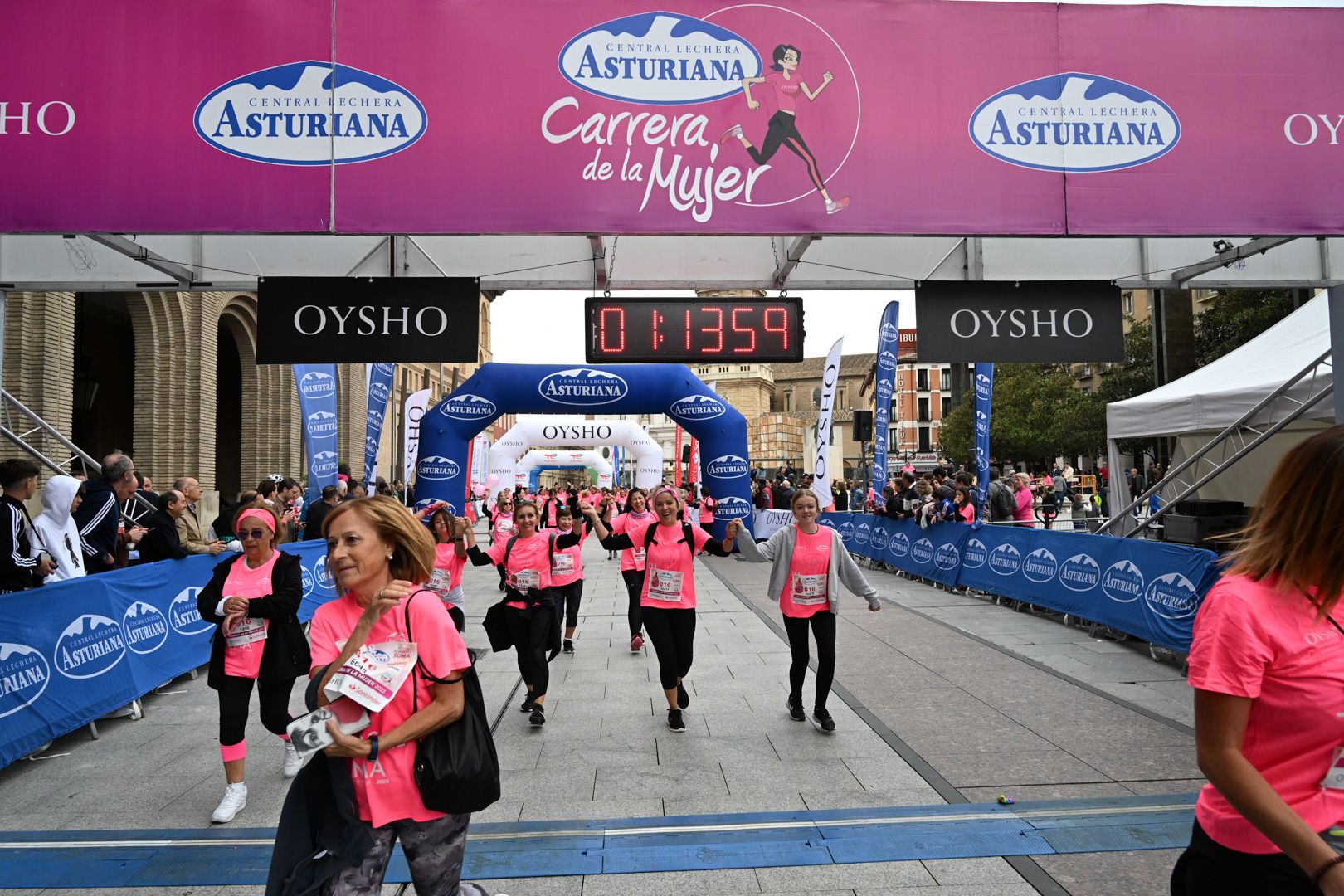 Todas las fotos de la Carrera de la Mujer de Zaragoza 2023. 7395