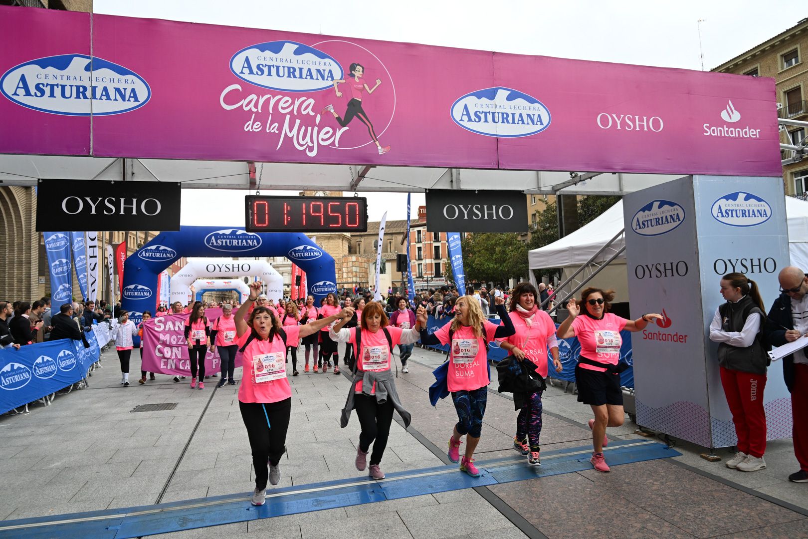 Todas las fotos de la Carrera de la Mujer de Zaragoza 2023. 7885