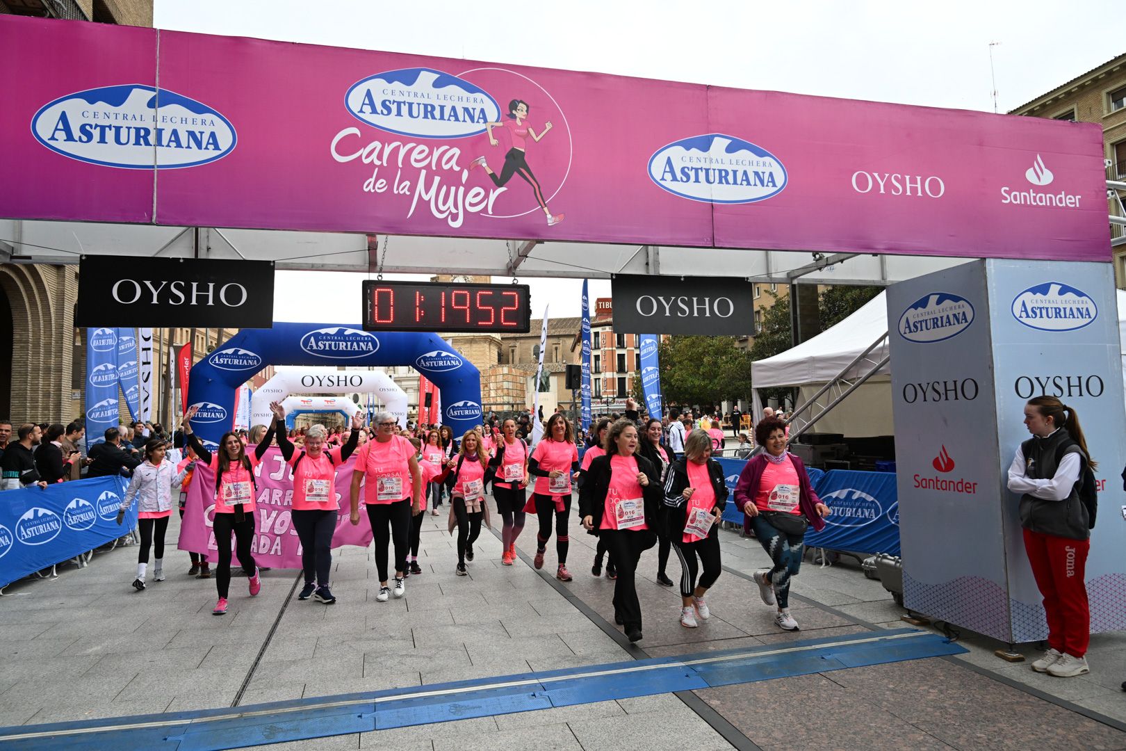 Todas las fotos de la Carrera de la Mujer de Zaragoza 2023. 7887