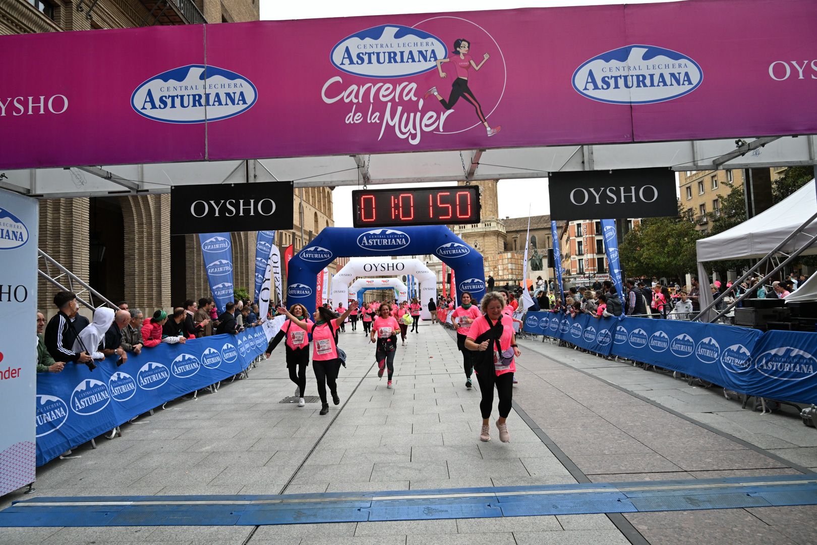 Todas las fotos de la Carrera de la Mujer de Zaragoza 2023. 6441