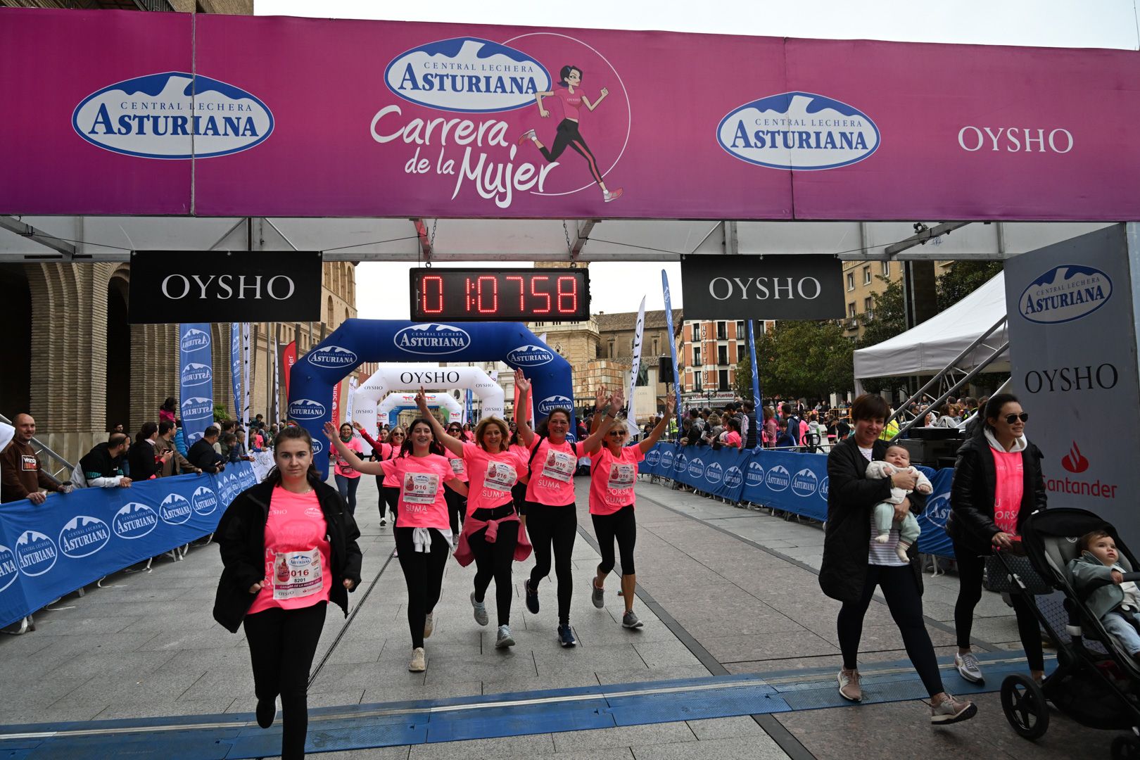 Todas las fotos de la Carrera de la Mujer de Zaragoza 2023. 6913