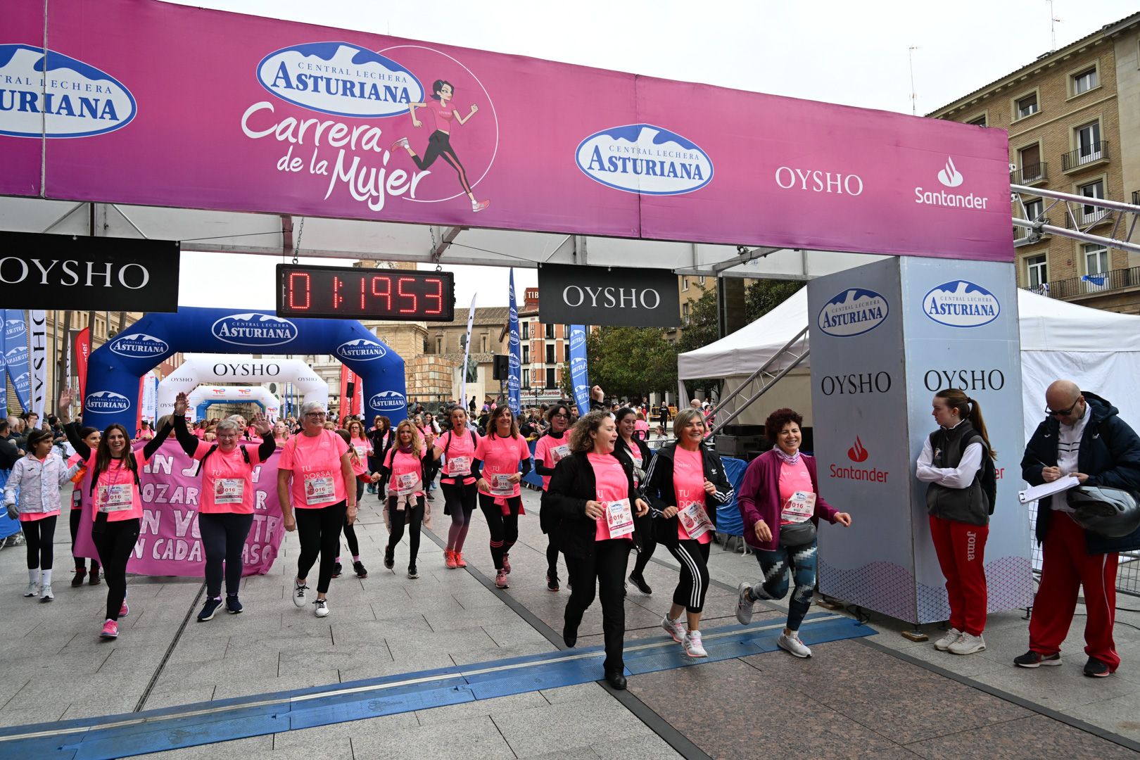 Todas las fotos de la Carrera de la Mujer de Zaragoza 2023. 7888