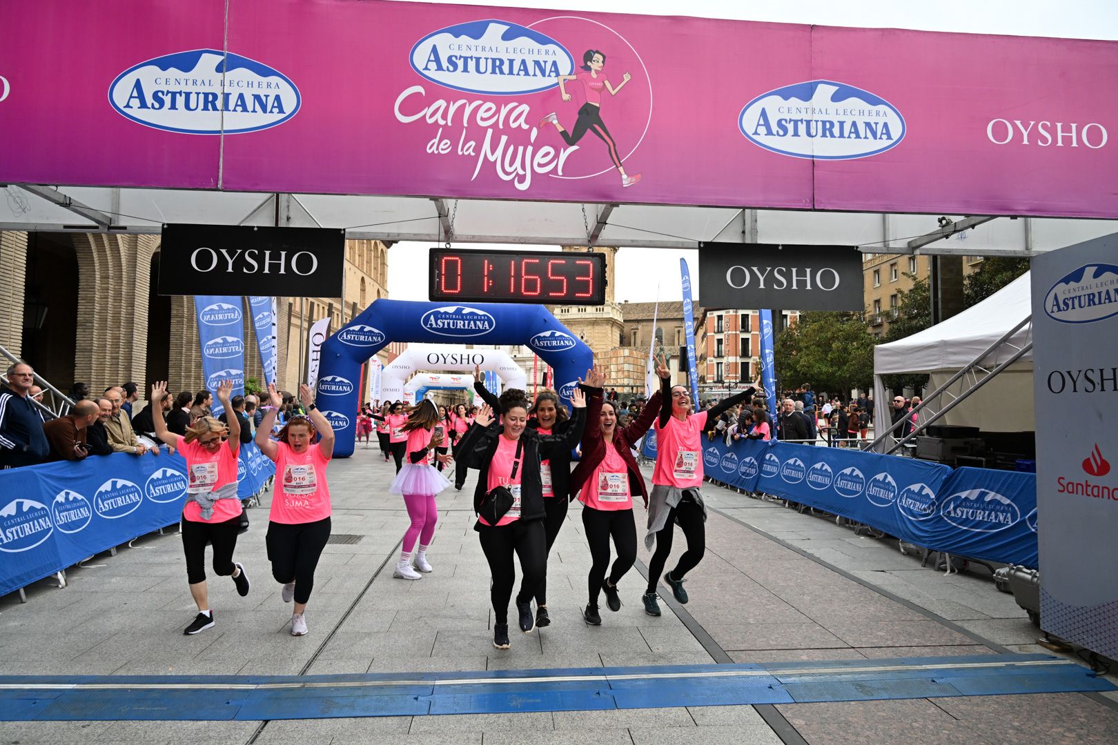 Todas las fotos de la Carrera de la Mujer de Zaragoza 2023. 7644