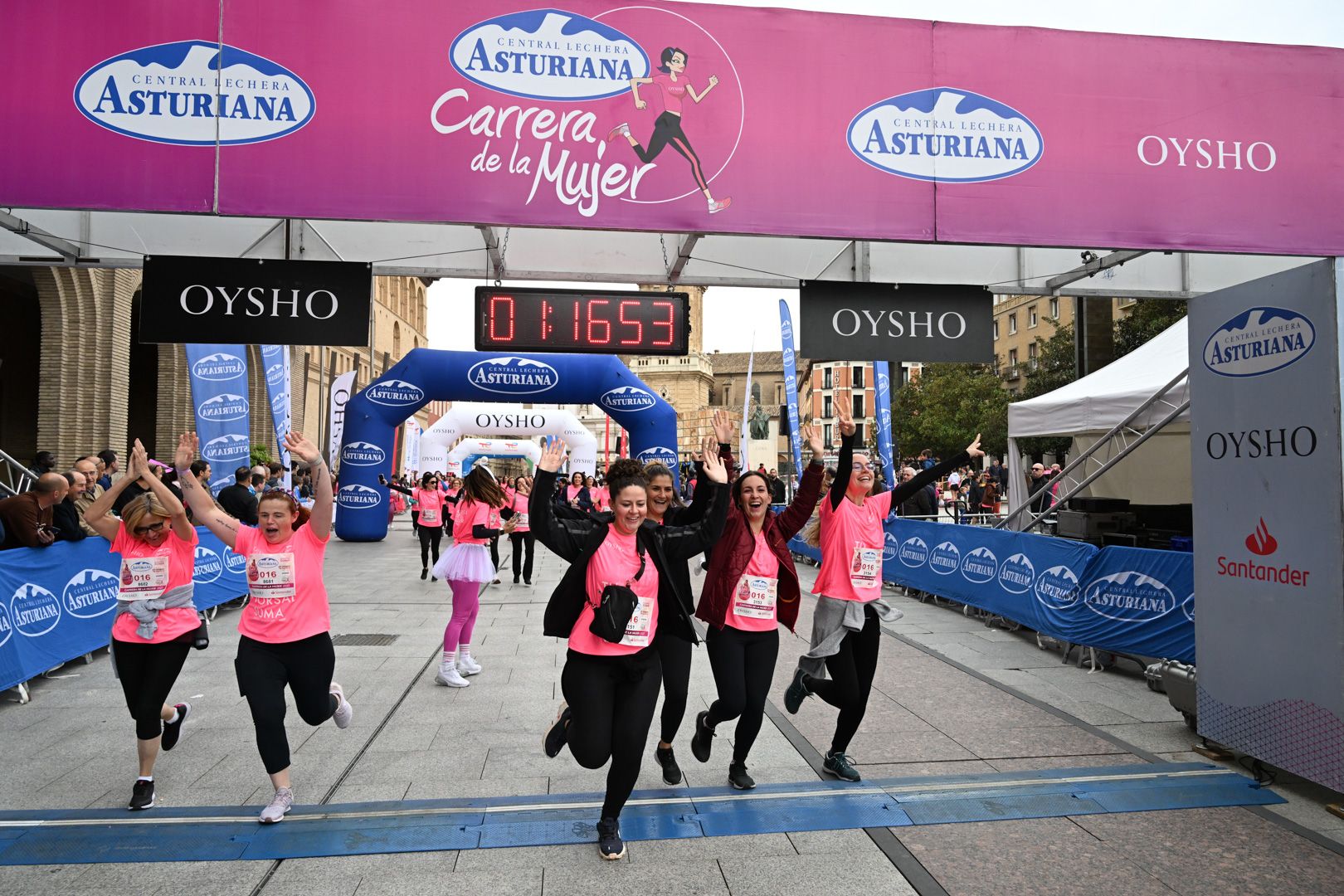 Todas las fotos de la Carrera de la Mujer de Zaragoza 2023. 7645