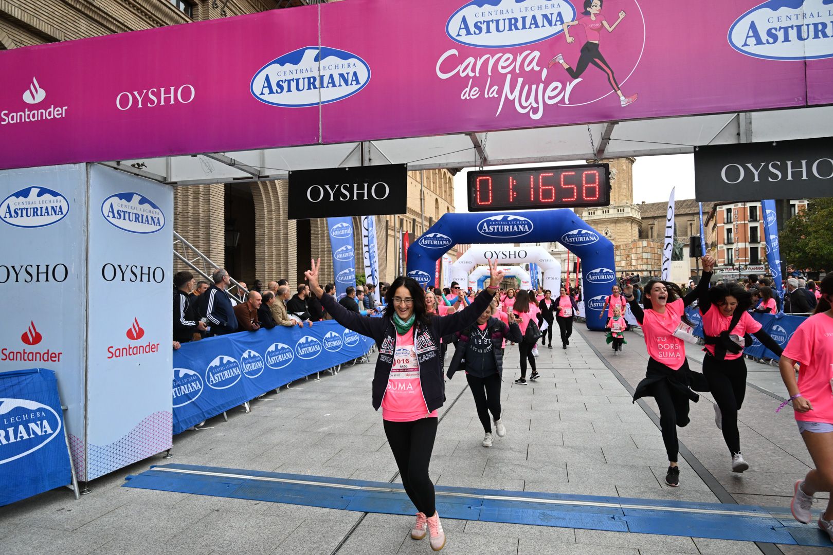 Todas las fotos de la Carrera de la Mujer de Zaragoza 2023. 7651