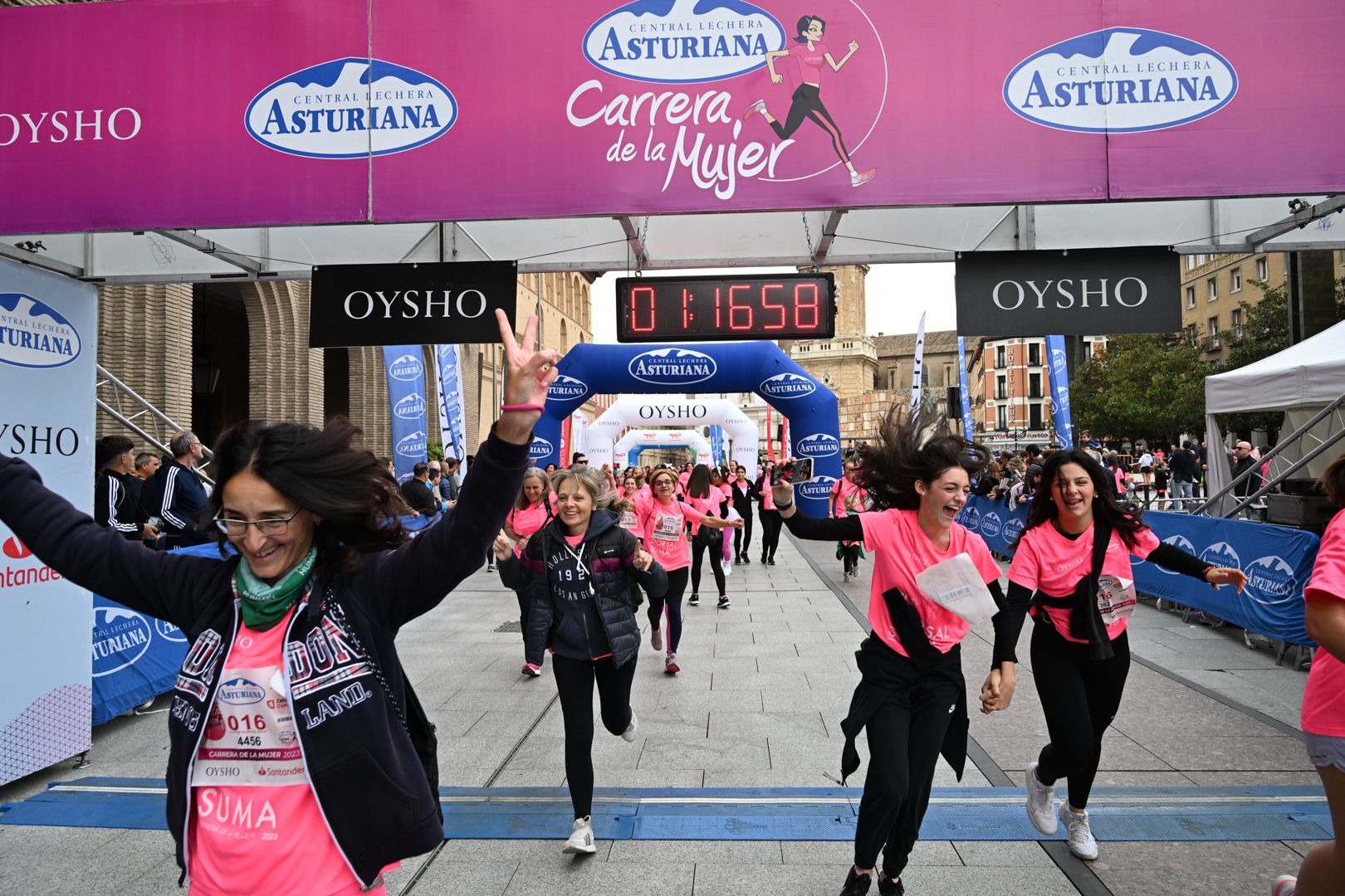 Todas las fotos de la Carrera de la Mujer de Zaragoza 2023. 7653