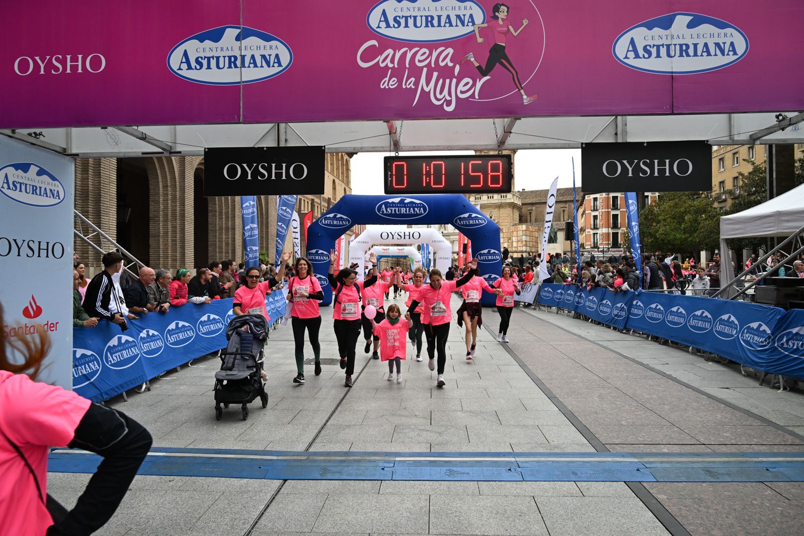 Todas las fotos de la Carrera de la Mujer de Zaragoza 2023. 6453