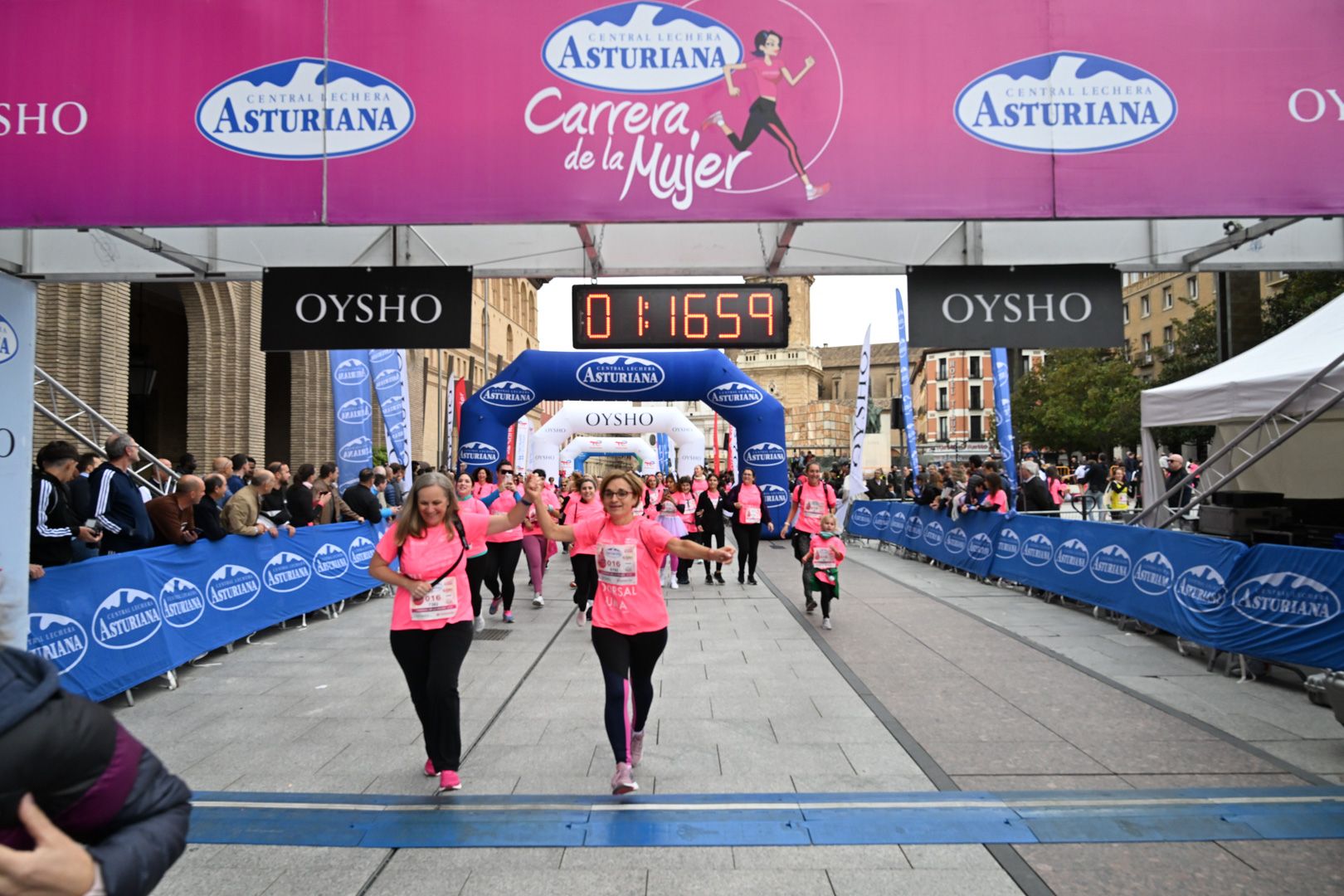 Todas las fotos de la Carrera de la Mujer de Zaragoza 2023. 7655