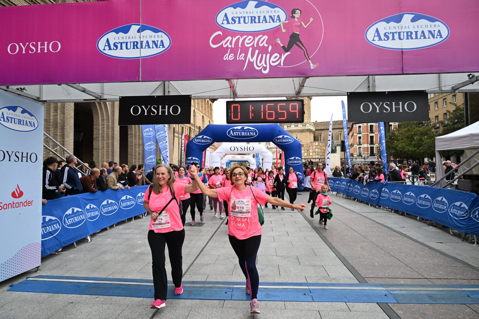 Todas las fotos de la Carrera de la Mujer de Zaragoza 2023. 7656